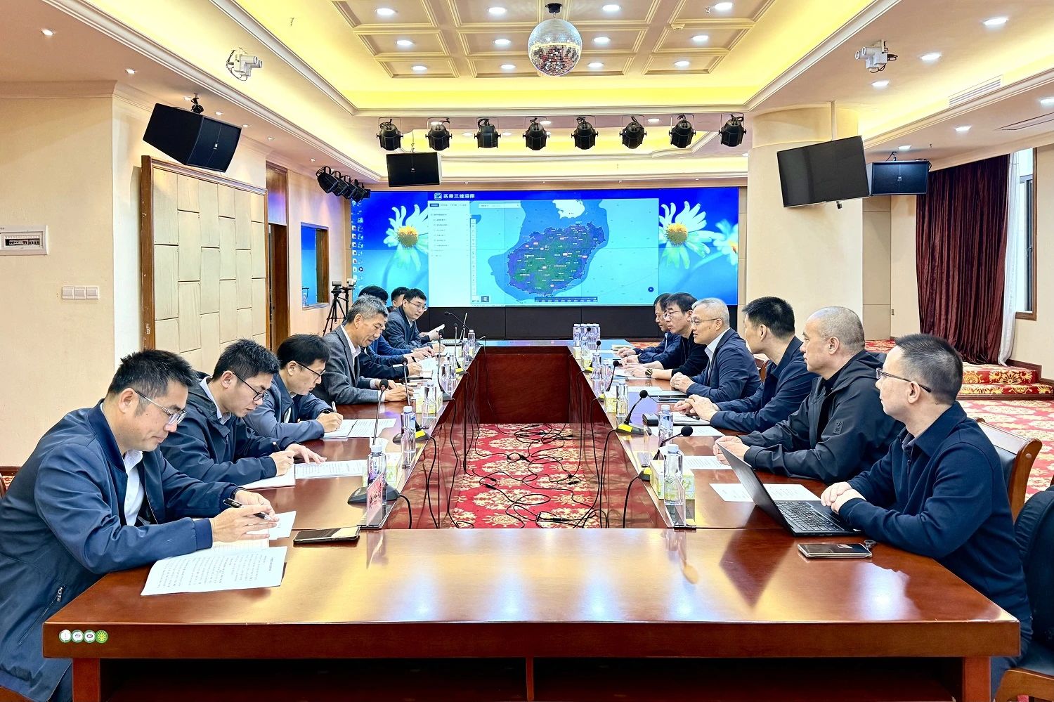 天津测绘院领导带队赴海南省测绘地理信息局调研